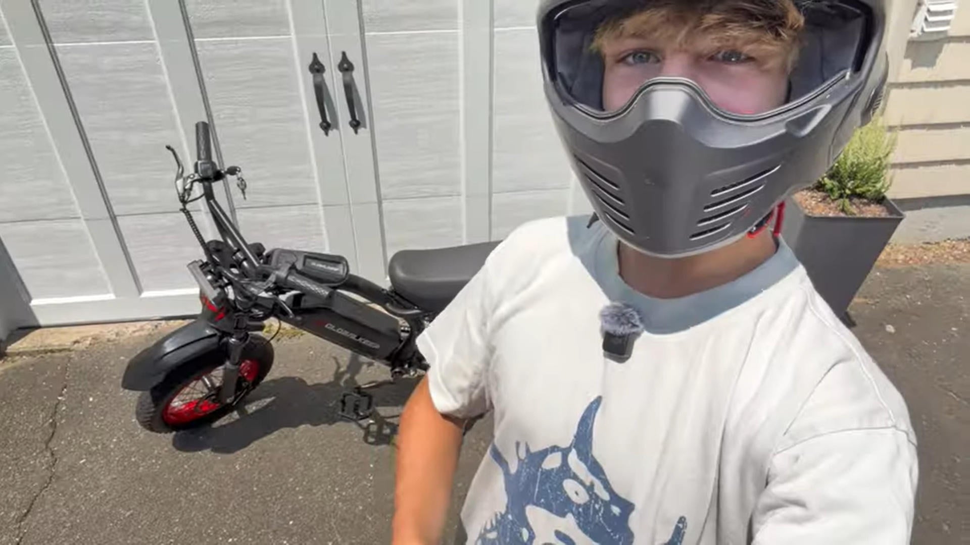 Load video: 